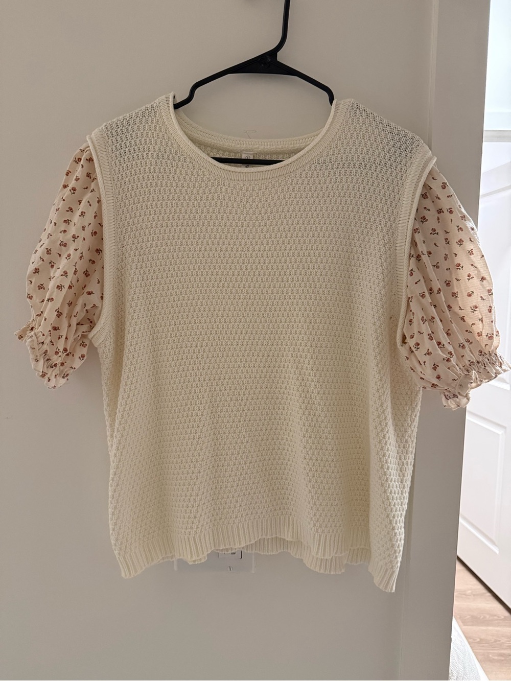 Wishlist Cream Knit Shell with Floral Puff Sleeves